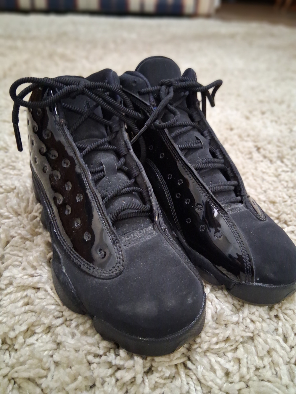 Jordan black and white shoe label